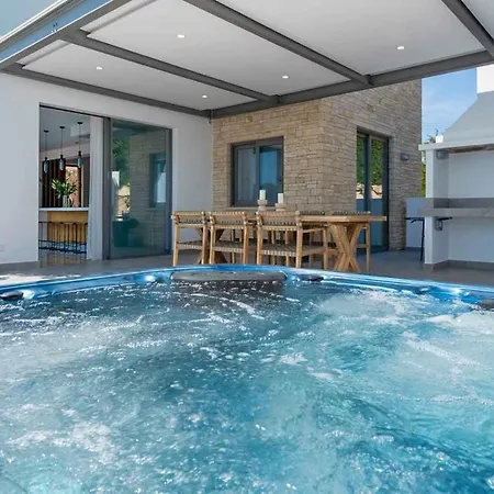 Elea Silver Вилла Пейя